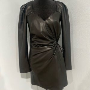 NWOT HOUSE OF HARLOW 1960 VEGAN LEATHER WRAP DRESS. Size XS